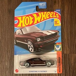 ‘65 Mustang 2+2 Fastback Muscle Mania Hot Wheels 2022